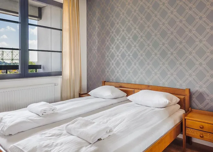 Daire Doki, Sun & Snow