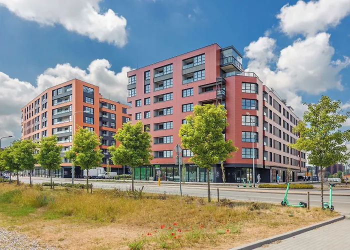 Daire Doki, Sun & Snow *